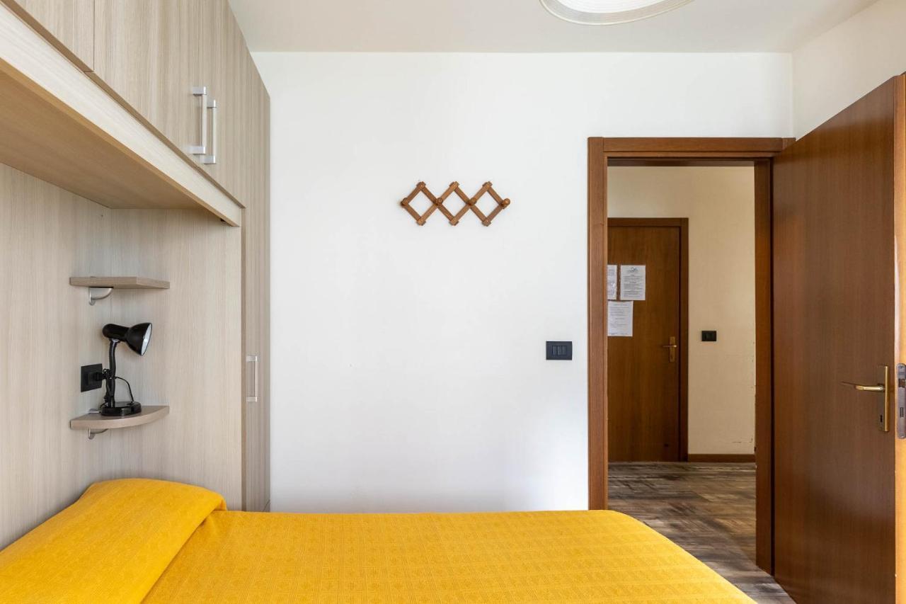 Residence Alessio Bezzecca Bagian luar foto