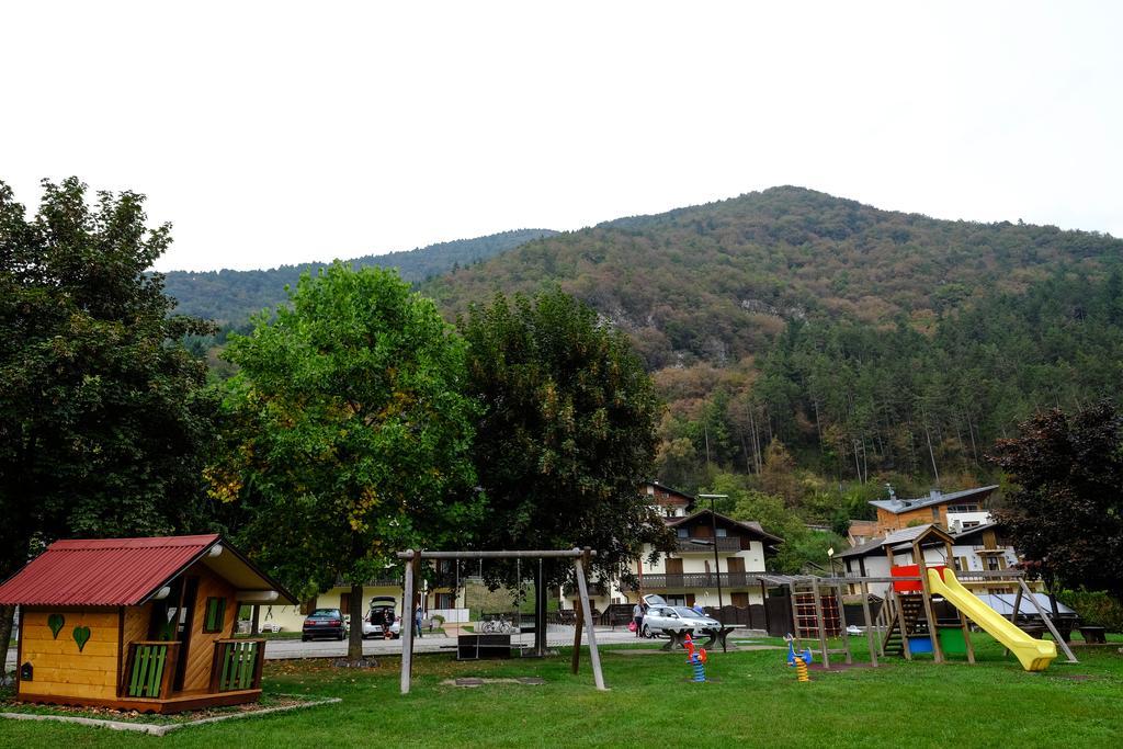 Residence Alessio Bezzecca Bagian luar foto